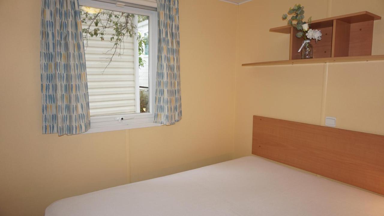 Chalets Met Buitenkeuken Op Camping Lei Suves - Joycasa Roquebrune-sur Argens Εξωτερικό φωτογραφία
