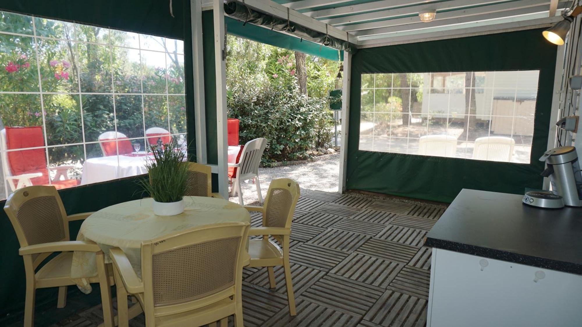Chalets Met Buitenkeuken Op Camping Lei Suves - Joycasa Roquebrune-sur Argens Δωμάτιο φωτογραφία