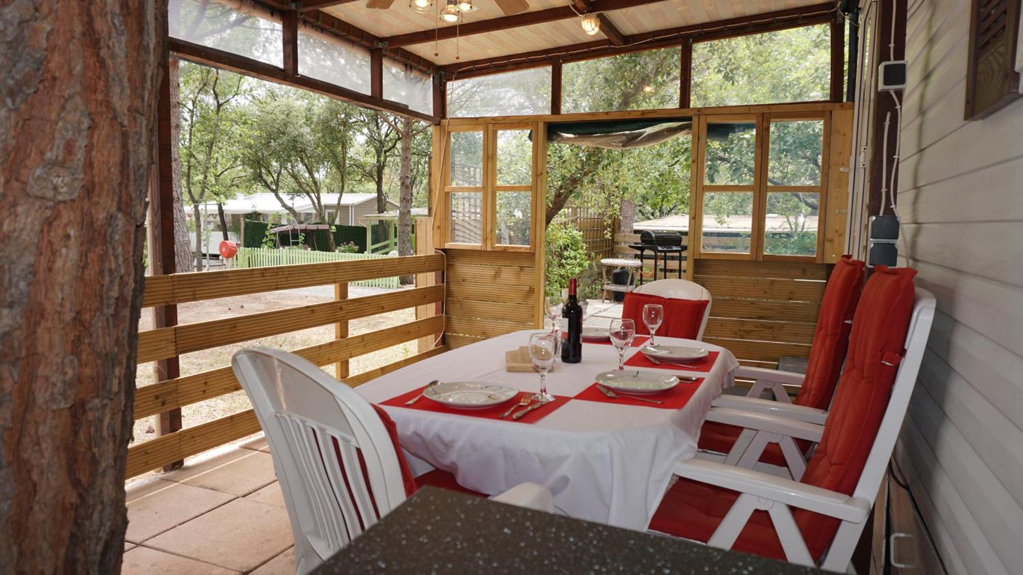 Chalets Met Buitenkeuken Op Camping Lei Suves - Joycasa Roquebrune-sur Argens Δωμάτιο φωτογραφία